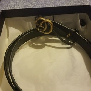 Gucci belt size95-38 serial#409417 way to big for